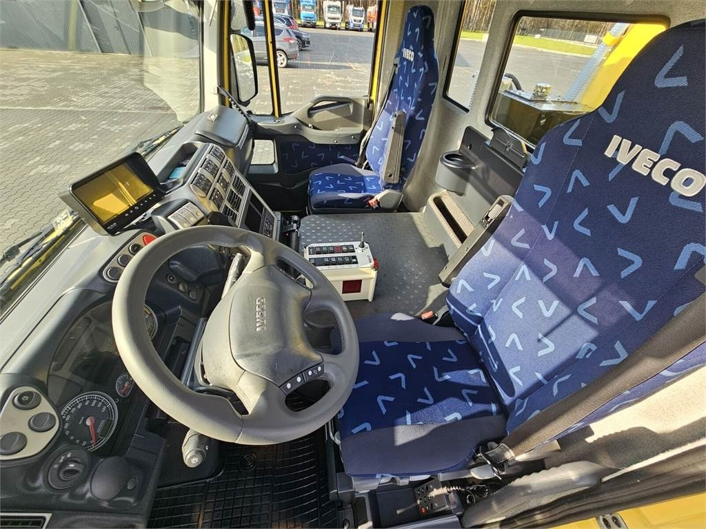 Limpieza de alcantarillado Iveco RAVO WUKO FOR CHANNEL CLEANING druck saug kanal: foto 37 Limpieza de alcantarillado Iveco RAVO WUKO FOR CHANNEL CLEANING druck saug kanal: foto 37