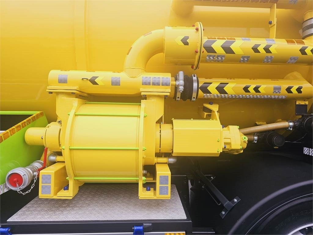 Limpieza de alcantarillado Iveco RAVO WUKO FOR CHANNEL CLEANING druck saug kanal: foto 13 Limpieza de alcantarillado Iveco RAVO WUKO FOR CHANNEL CLEANING druck saug kanal: foto 13