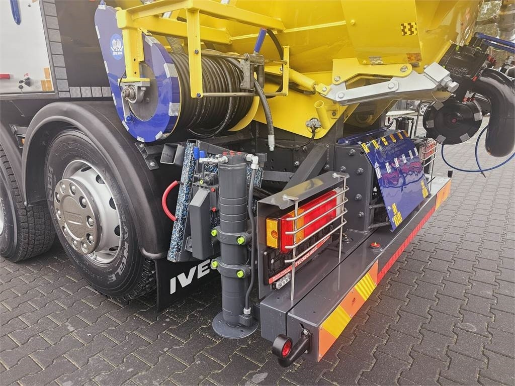 Limpieza de alcantarillado Iveco RAVO WUKO FOR CHANNEL CLEANING druck saug kanal: foto 16 Limpieza de alcantarillado Iveco RAVO WUKO FOR CHANNEL CLEANING druck saug kanal: foto 16