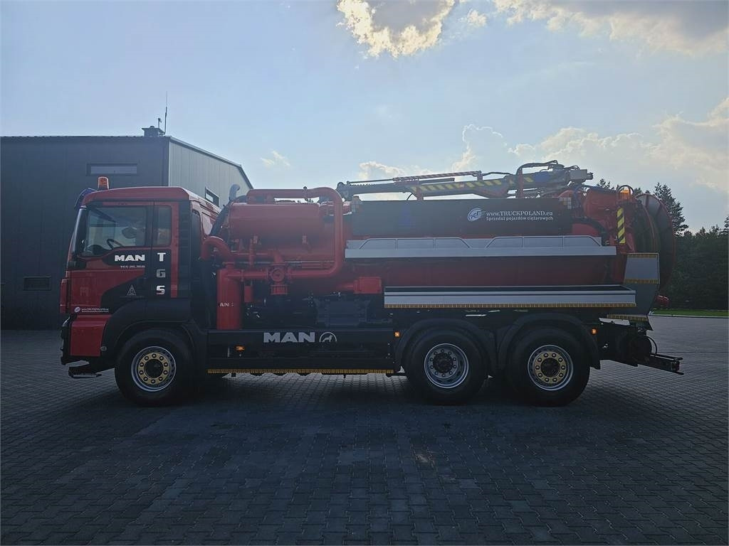 MAN WUKO LARSEN for collecting liquid waste - Limpieza de alcantarillado: foto 4 MAN WUKO LARSEN for collecting liquid waste - Limpieza de alcantarillado: foto 4