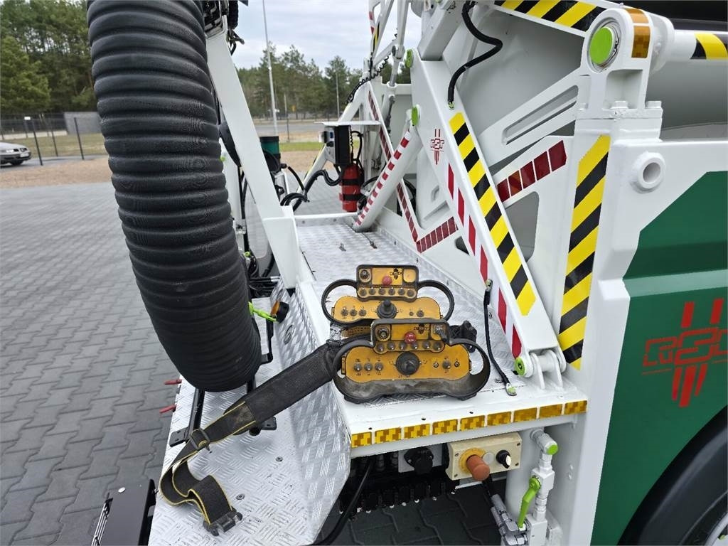 Limpieza de alcantarillado Mitsubishi CANTER odkurzacz koparka ssąca Saugbagger CITY SAU: foto 22