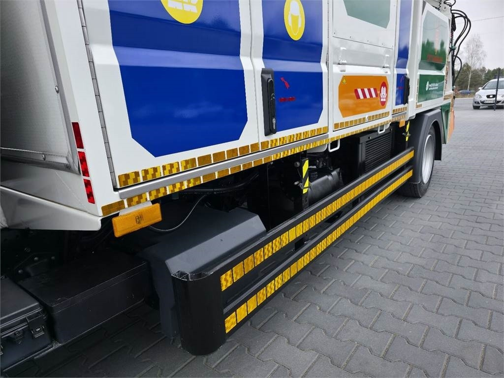 Limpieza de alcantarillado Mitsubishi CANTER odkurzacz koparka ssąca Saugbagger CITY SAU: foto 11