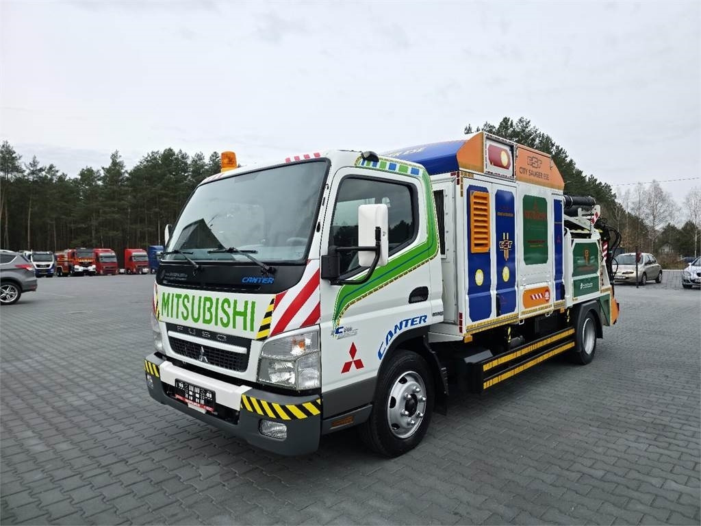 Mitsubishi CANTER odkurzacz koparka ssąca Saugbagger CITY SAU - Excavadora: foto 3 Mitsubishi CANTER odkurzacz koparka ssąca Saugbagger CITY SAU - Excavadora: foto 3