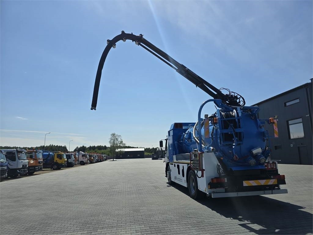 Limpieza de alcantarillado Renault 4x2 WUKO RIVARD for collecting liquid waste: foto 27