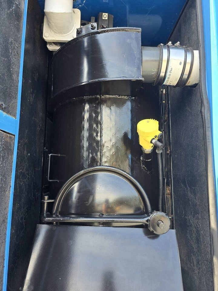Limpieza de alcantarillado Renault 4x2 WUKO RIVARD for collecting liquid waste: foto 12