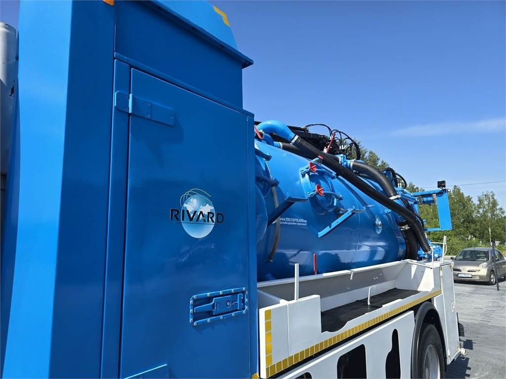 Limpieza de alcantarillado Renault 4x2 WUKO RIVARD for collecting liquid waste: foto 11