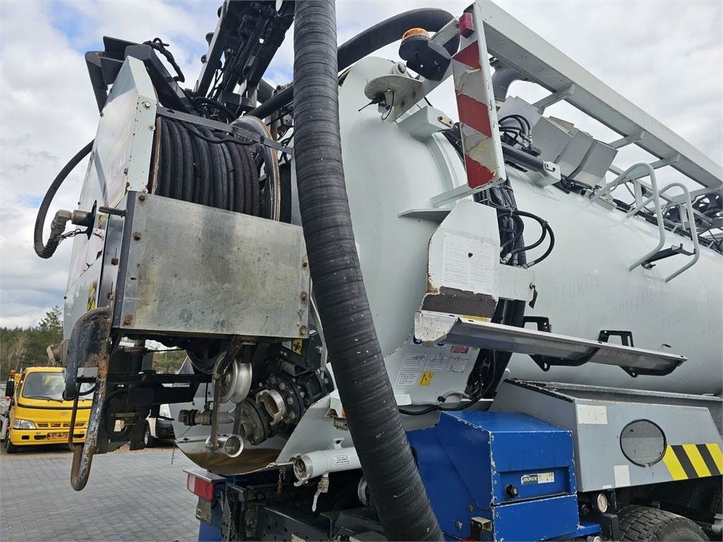 Limpieza de alcantarillado Renault 6x4 WUKO RIVARD RECYTLING for collecting liquid wa: foto 17
