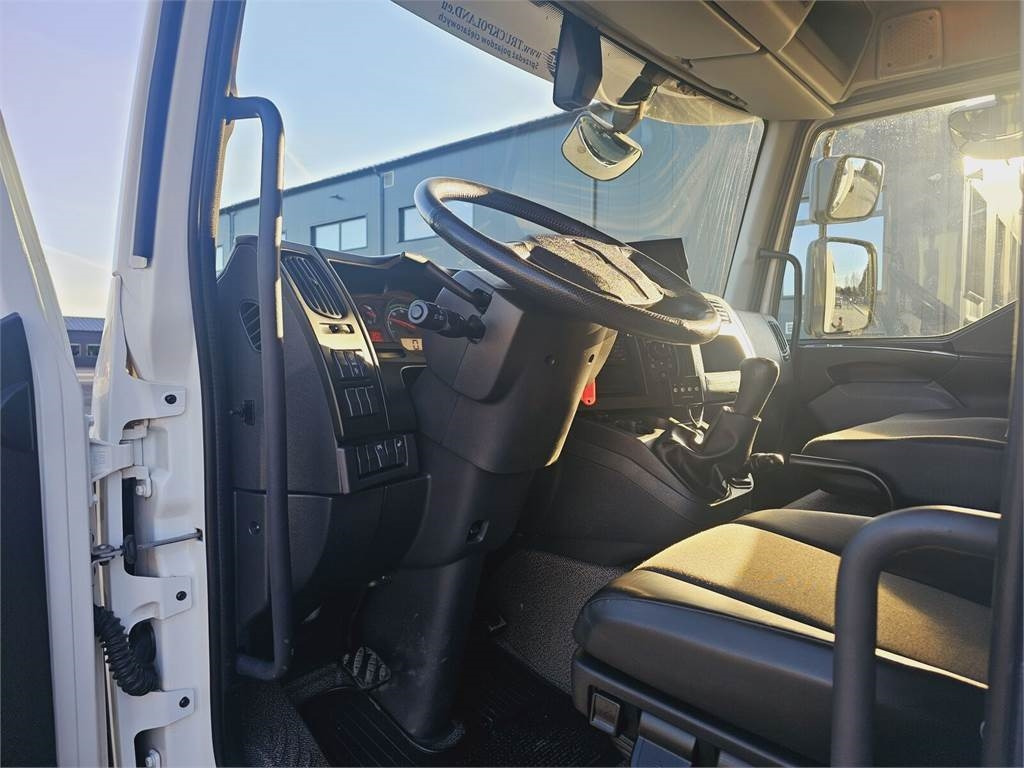 Limpieza de alcantarillado Renault GAMA KANRO KOMBI 5000 WUKO FOR CHANNEL CLEANING: foto 27