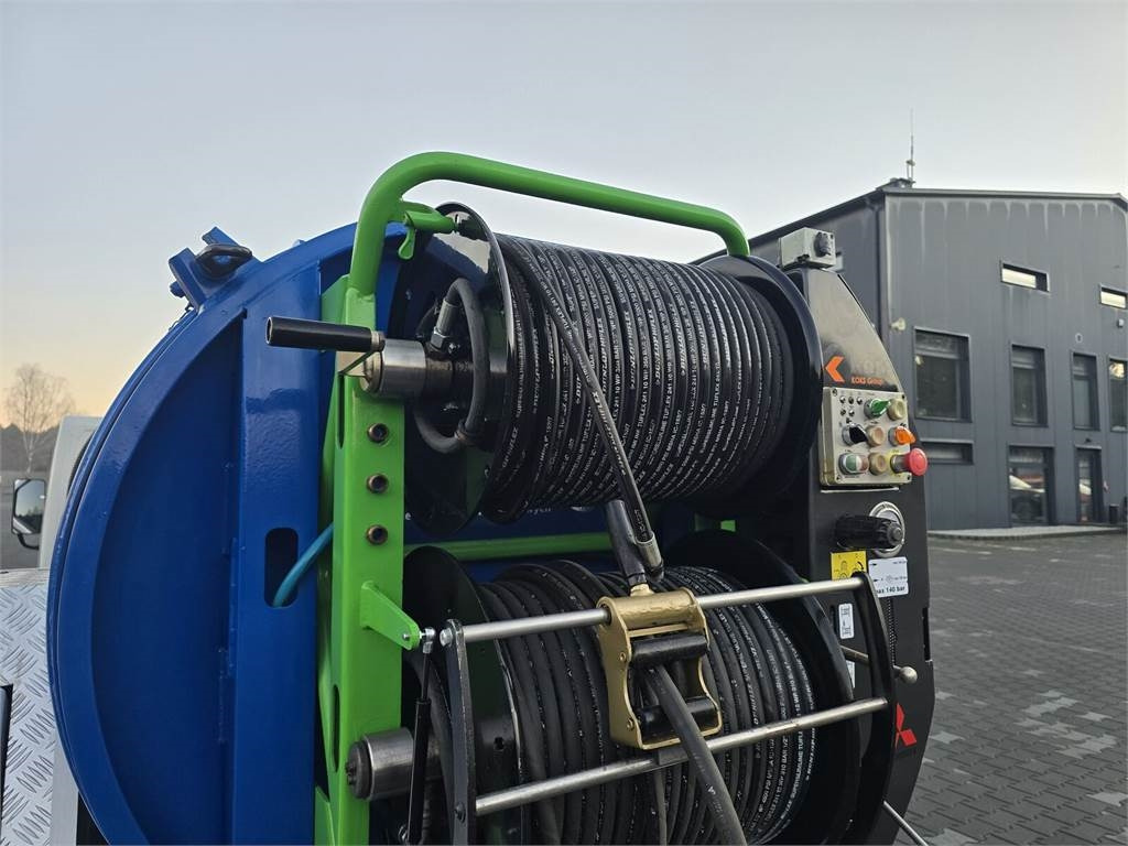 Vehículo municipal Mitsubishi ROM KOKS SMART COMBI WUKO HOT WATER FOR CLEANING S: foto 17 Vehículo municipal Mitsubishi ROM KOKS SMART COMBI WUKO HOT WATER FOR CLEANING S: foto 17