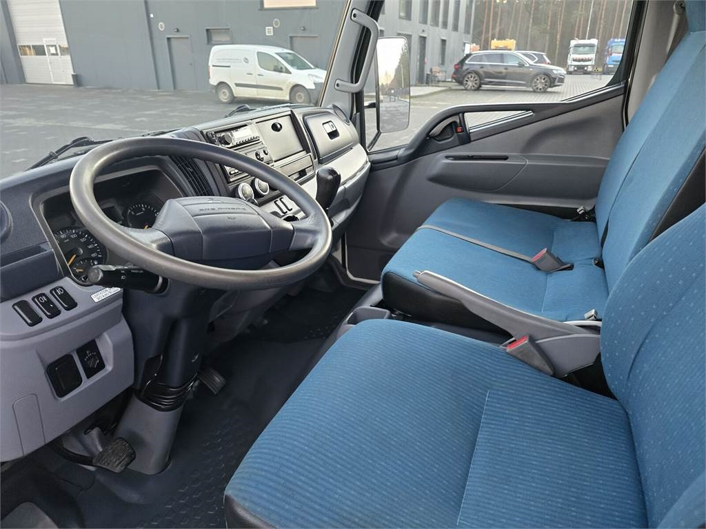 Vehículo municipal Mitsubishi ROM KOKS SMART COMBI WUKO HOT WATER FOR CLEANING S: foto 26 Vehículo municipal Mitsubishi ROM KOKS SMART COMBI WUKO HOT WATER FOR CLEANING S: foto 26