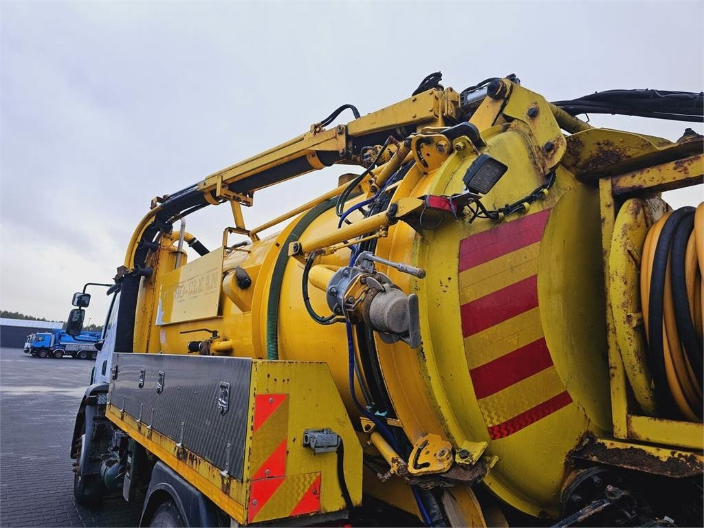 Vehículo municipal Volvo FULLER TANKERS 2008 WUKO for collecting liquid was: foto 15
