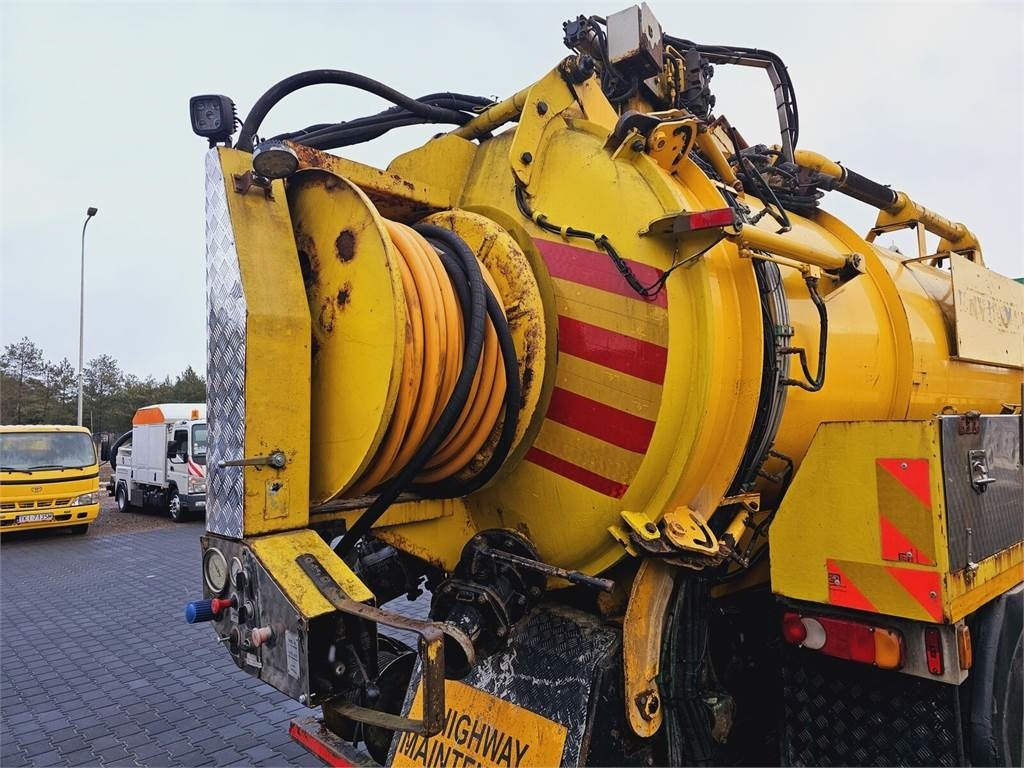 Vehículo municipal Volvo FULLER TANKERS 2008 WUKO for collecting liquid was: foto 16