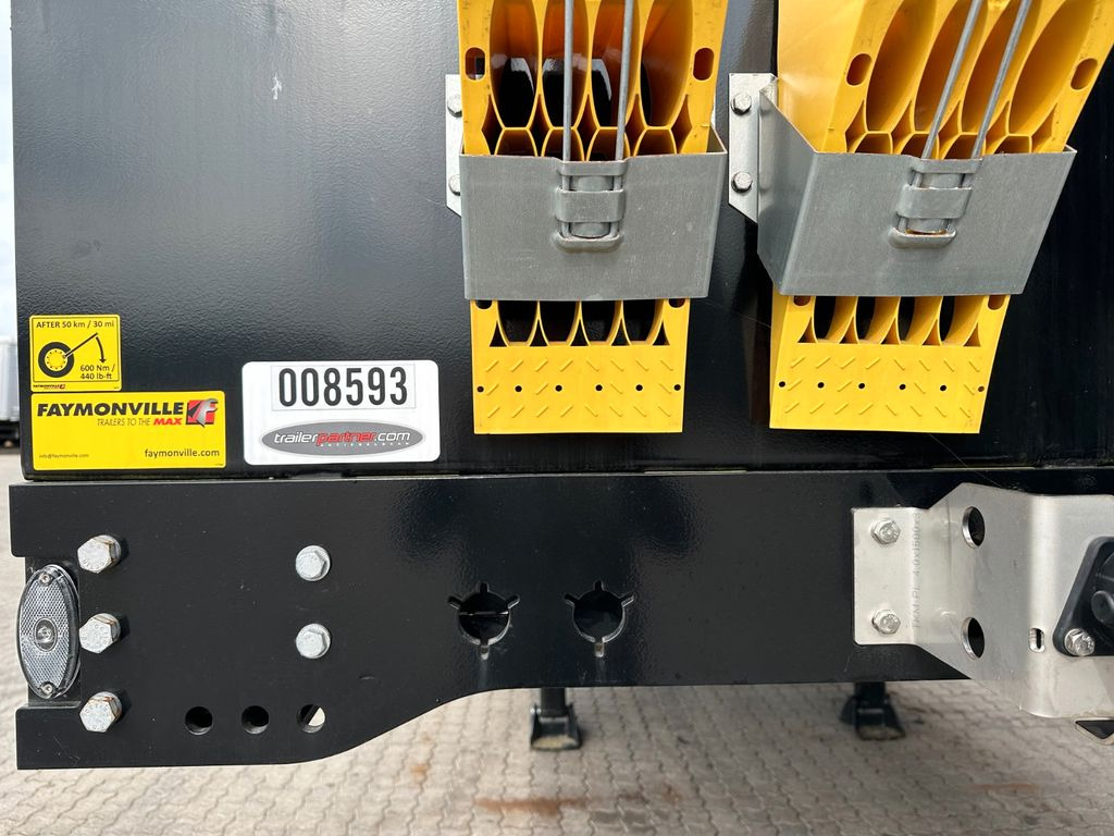 Faymonville 3 achs Multimax Tieflader / Kurze model Faymonville 3 achs Multimax Tieflader / Kurze model - Semirremolque góndola rebajadas: foto 3 Faymonville 3 achs Multimax Tieflader / Kurze model Faymonville 3 achs Multimax Tieflader / Kurze model - Semirremolque góndola rebajadas: foto 3