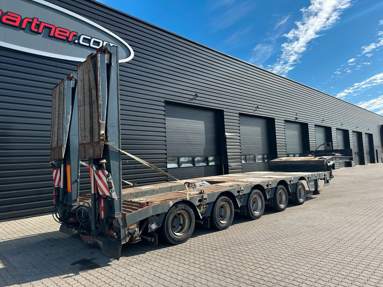 Faymonville 5 achs tieflader / ausziehbar / rampen - Semirremolque góndola rebajadas: foto 2 Faymonville 5 achs tieflader / ausziehbar / rampen - Semirremolque góndola rebajadas: foto 2