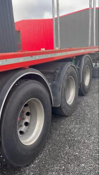 Pacton - Semirremolque maderero: foto 5 Pacton - Semirremolque maderero: foto 5