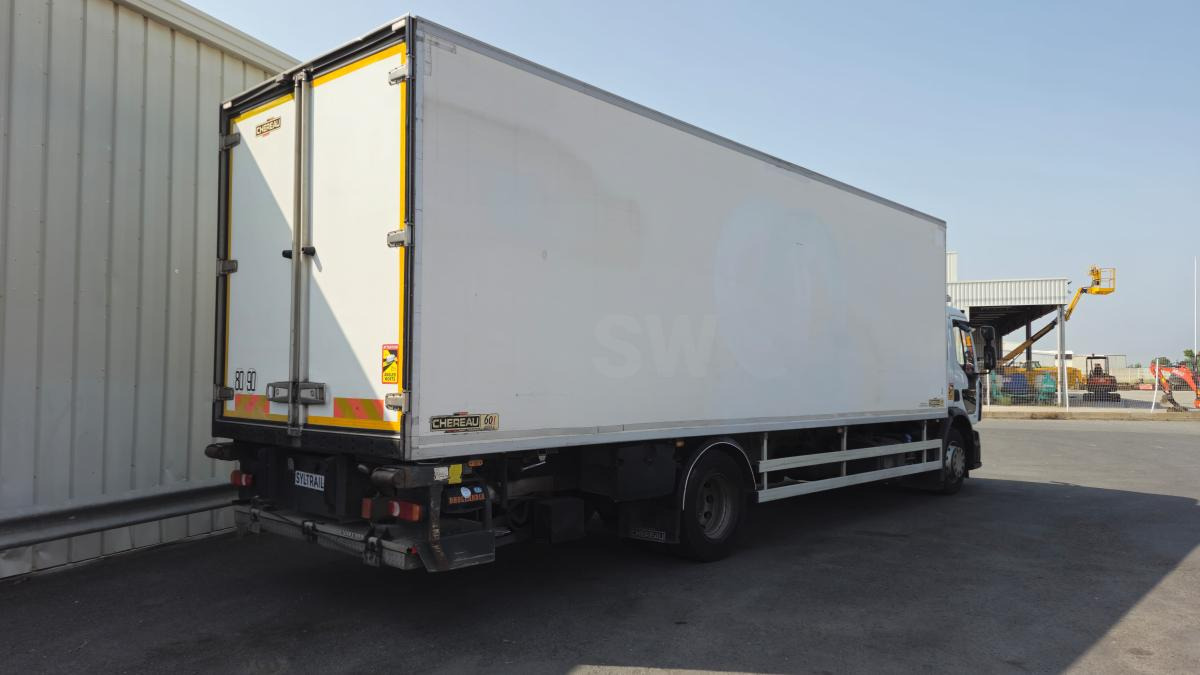 Renault Midlum 270 DXI - Camión frigorífico: foto 3 Renault Midlum 270 DXI - Camión frigorífico: foto 3