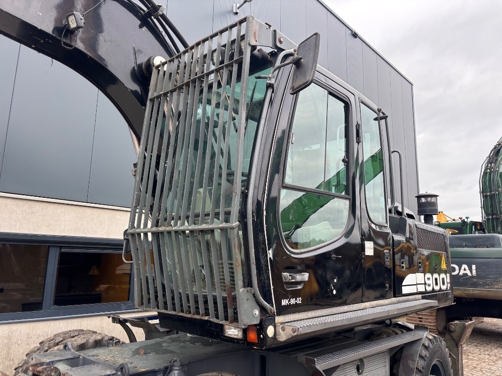 Excavadora de ruedas Liebherr A 900 C - A900 - A 904 C: foto 10 Excavadora de ruedas Liebherr A 900 C - A900 - A 904 C: foto 10