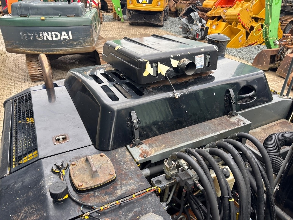 Excavadora de ruedas Liebherr A 900 C - A900 - A 904 C: foto 30 Excavadora de ruedas Liebherr A 900 C - A900 - A 904 C: foto 30