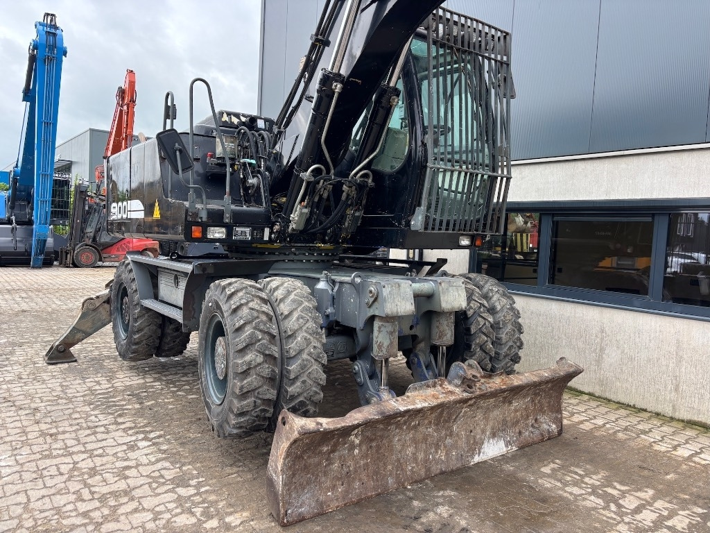 Excavadora de ruedas Liebherr A 900 C - A900 - A 904 C: foto 8 Excavadora de ruedas Liebherr A 900 C - A900 - A 904 C: foto 8