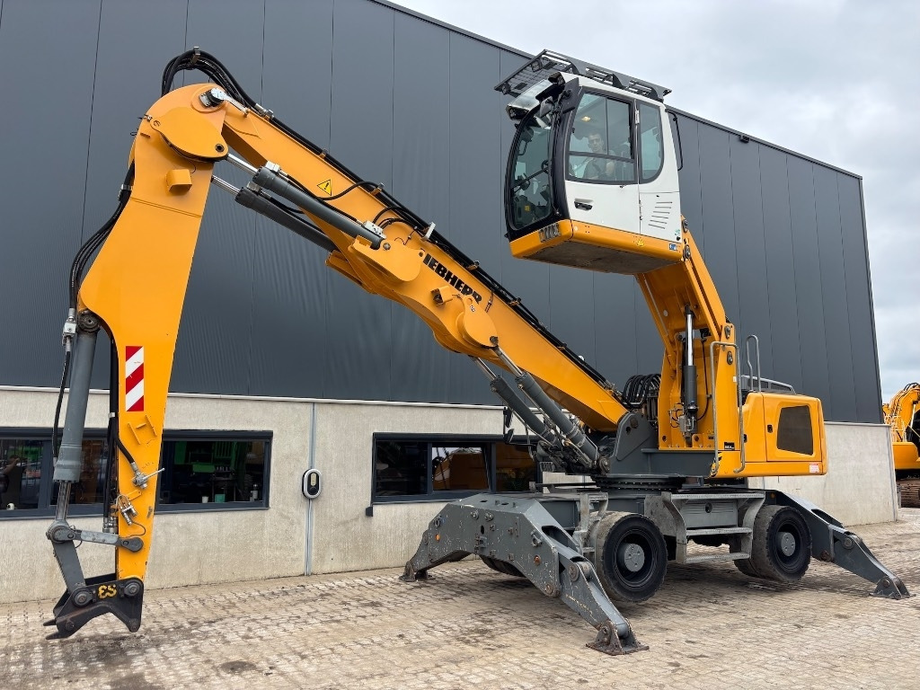 Liebherr LH 24 M - LH 24 - LH 22 / LH 26 - Manipulador de materiales: foto 1 Liebherr LH 24 M - LH 24 - LH 22 / LH 26 - Manipulador de materiales: foto 1