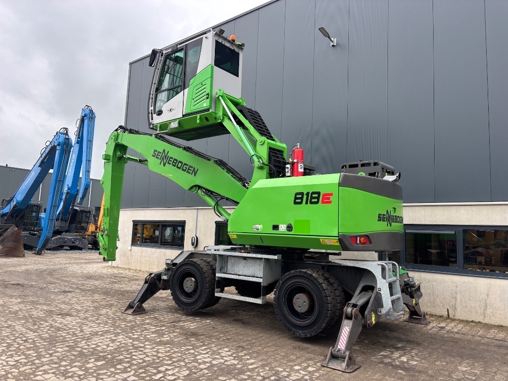 Sennebogen 818 E - 818 M - 818M - 818E XL - Manipulador de materiales: foto 3 Sennebogen 818 E - 818 M - 818M - 818E XL - Manipulador de materiales: foto 3