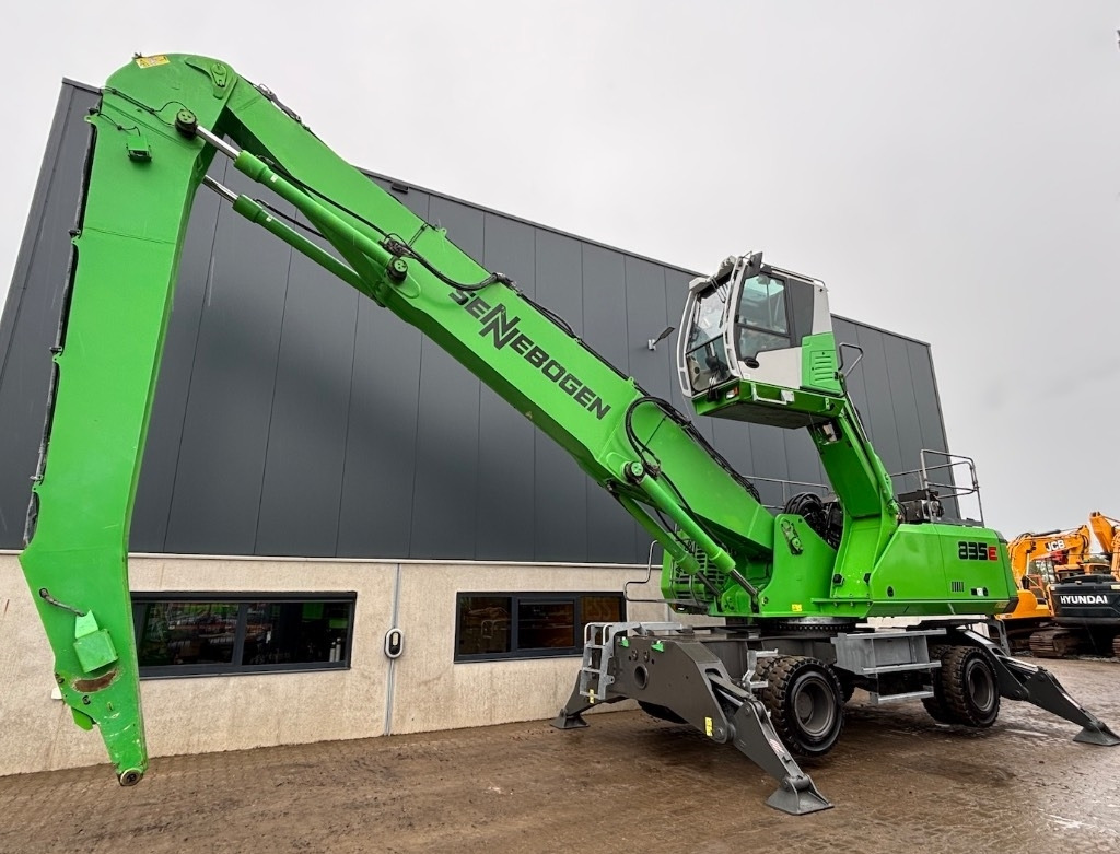 Sennebogen 835 M - 835 E - 835E - 835M - Manipulador de materiales: foto 1 Sennebogen 835 M - 835 E - 835E - 835M - Manipulador de materiales: foto 1