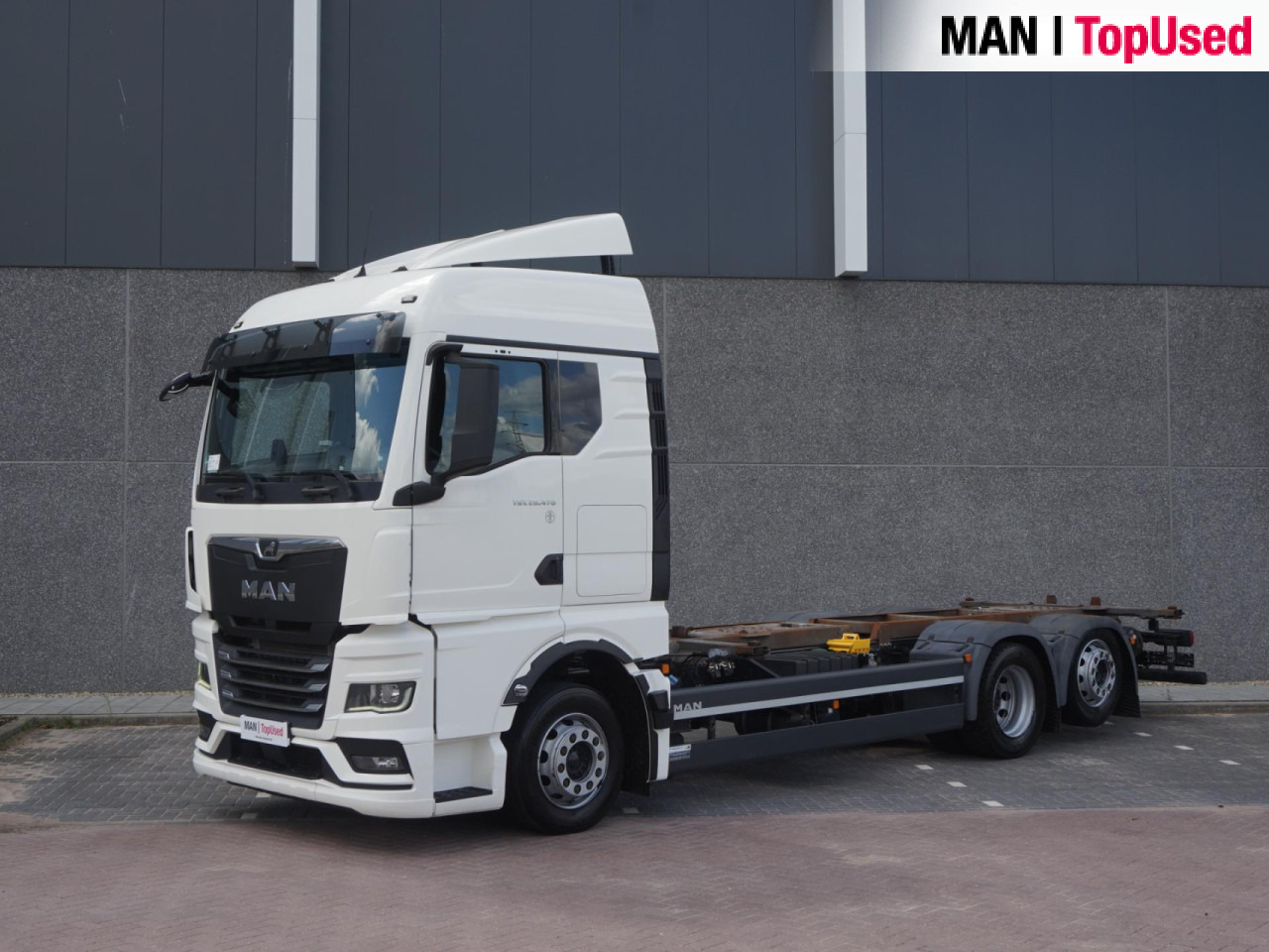 MAN TGX 26.470 6x2-4 LL CH LIFT/LENK/RETARDER - Camión portacontenedore/ Intercambiable: foto 1 MAN TGX 26.470 6x2-4 LL CH LIFT/LENK/RETARDER - Camión portacontenedore/ Intercambiable: foto 1