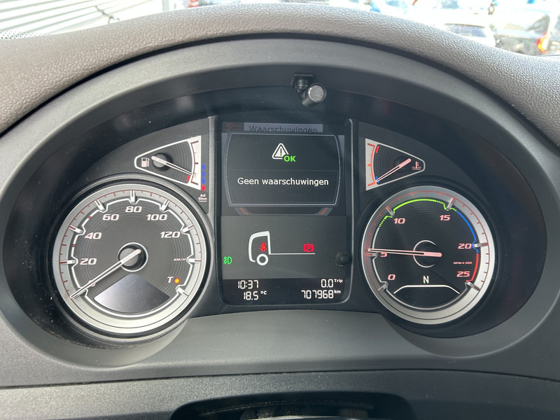 DAF CF 410 FT Space Cab / 707 dkm / New Tacho V2 / APK TUV 12-25 - Cabeza tractora: foto 4 DAF CF 410 FT Space Cab / 707 dkm / New Tacho V2 / APK TUV 12-25 - Cabeza tractora: foto 4