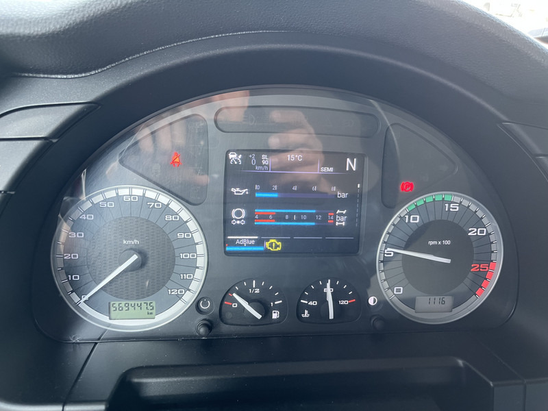 Iveco S-Way AT 420 / Full LED / 569 dkm / 2 Tanks / 2 Fridge / APK TUV 03-26 - Cabeza tractora: foto 4 Iveco S-Way AT 420 / Full LED / 569 dkm / 2 Tanks / 2 Fridge / APK TUV 03-26 - Cabeza tractora: foto 4