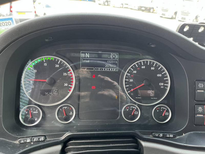 MAN TGX 18.440 XXL / 752 dkm / 2 Tanks / APK TUV 12-25 - Cabeza tractora: foto 4 MAN TGX 18.440 XXL / 752 dkm / 2 Tanks / APK TUV 12-25 - Cabeza tractora: foto 4