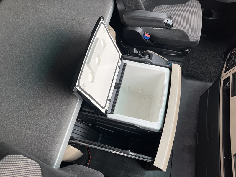 Cabeza tractora MAN TGX 18.460 XXL / Motor Defect -> Not Running / Retarder / 645 dkm / 2 Tanks: foto 7 Cabeza tractora MAN TGX 18.460 XXL / Motor Defect -> Not Running / Retarder / 645 dkm / 2 Tanks: foto 7