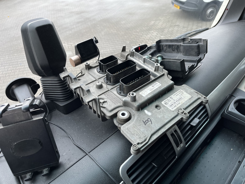 Cabeza tractora MAN TGX 18.460 XXL / Motor Defect -> Not Running / Retarder / 645 dkm / 2 Tanks: foto 6 Cabeza tractora MAN TGX 18.460 XXL / Motor Defect -> Not Running / Retarder / 645 dkm / 2 Tanks: foto 6