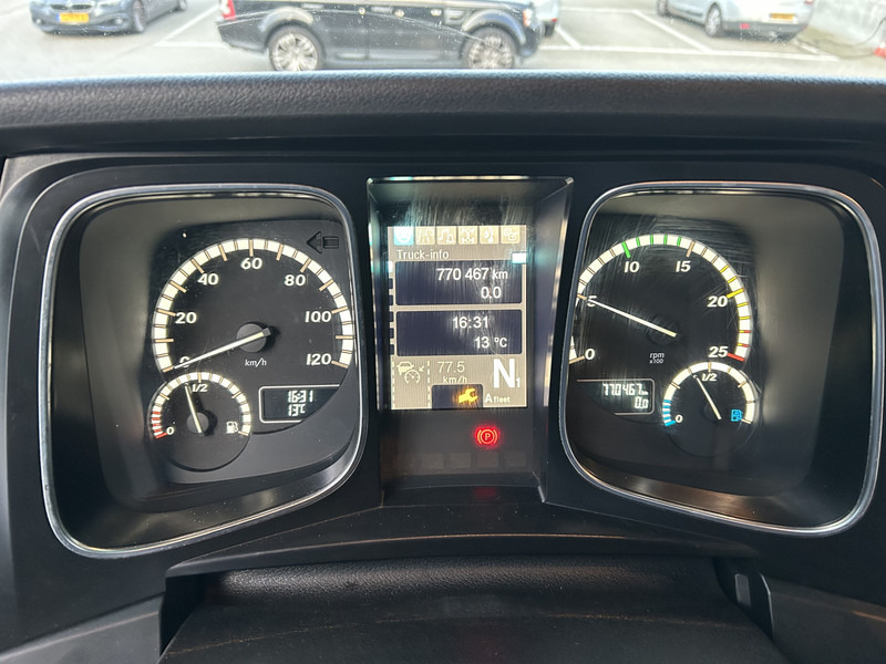 Mercedes-Benz Actros 1842 Bigspace / 770 dkm / Mega / New Tacho / Stand Klima / 2 Tanks - Cabeza tractora: foto 4 Mercedes-Benz Actros 1842 Bigspace / 770 dkm / Mega / New Tacho / Stand Klima / 2 Tanks - Cabeza tractora: foto 4