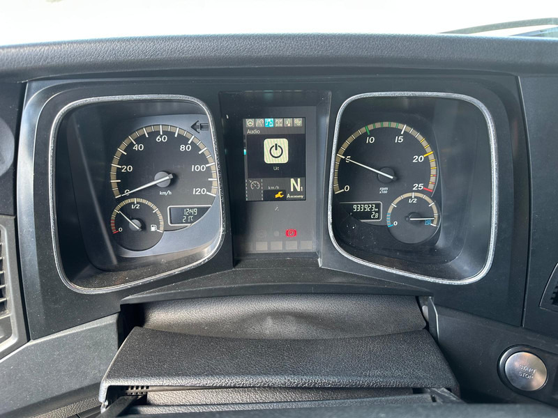 Mercedes-Benz Actros 1842 Streamspace / 933 dkm / 2 Tanks / NL Truck - Cabeza tractora: foto 4 Mercedes-Benz Actros 1842 Streamspace / 933 dkm / 2 Tanks / NL Truck - Cabeza tractora: foto 4