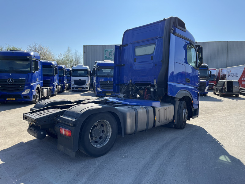 Mercedes-Benz Actros 1842 Streamspace / 937 dkm / 2 Tanks / NL Truck / 6x in stock - Cabeza tractora: foto 2 Mercedes-Benz Actros 1842 Streamspace / 937 dkm / 2 Tanks / NL Truck / 6x in stock - Cabeza tractora: foto 2