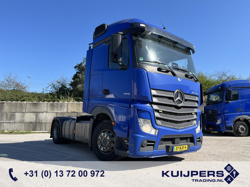 Mercedes-Benz Actros 1842 Streamspace / 937 dkm / 2 Tanks / NL Truck / 6x in stock - Cabeza tractora: foto 1 Mercedes-Benz Actros 1842 Streamspace / 937 dkm / 2 Tanks / NL Truck / 6x in stock - Cabeza tractora: foto 1