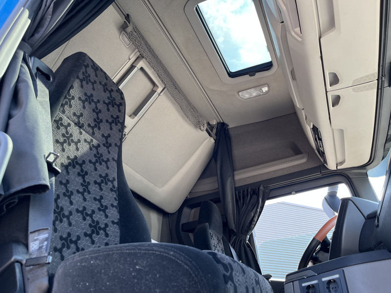 Cabeza tractora Scania R 410 Highline / Retarder / New Tacho / 2 Tanks / Stand Airco / APK 04-26: foto 11