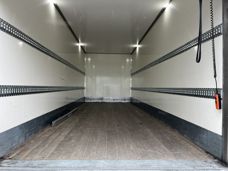 Camión caja cerrada DAF CF 260 FA / 18 Ton / 210 dkm / Box / Laadklep / APK 05-25: foto 9