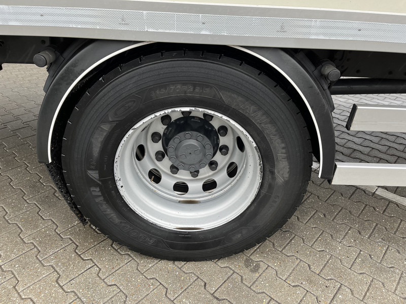 Camión caja cerrada DAF CF 260 FA / 18 Ton / 210 dkm / Box / Laadklep / APK 05-25: foto 18