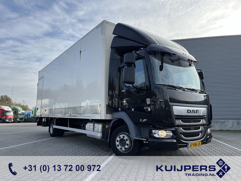 DAF LF 180 FA Euro 6 / 12 Ton / 400 dkm / Box / Laadklep - Camión caja cerrada: foto 1 DAF LF 180 FA Euro 6 / 12 Ton / 400 dkm / Box / Laadklep - Camión caja cerrada: foto 1