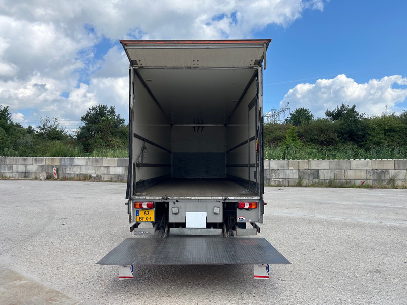 Mercedes-Benz Antos 1824 / 577 dkm / Box 8,3M / Loadlift / APK 04-26 - Camión caja cerrada: foto 5 Mercedes-Benz Antos 1824 / 577 dkm / Box 8,3M / Loadlift / APK 04-26 - Camión caja cerrada: foto 5