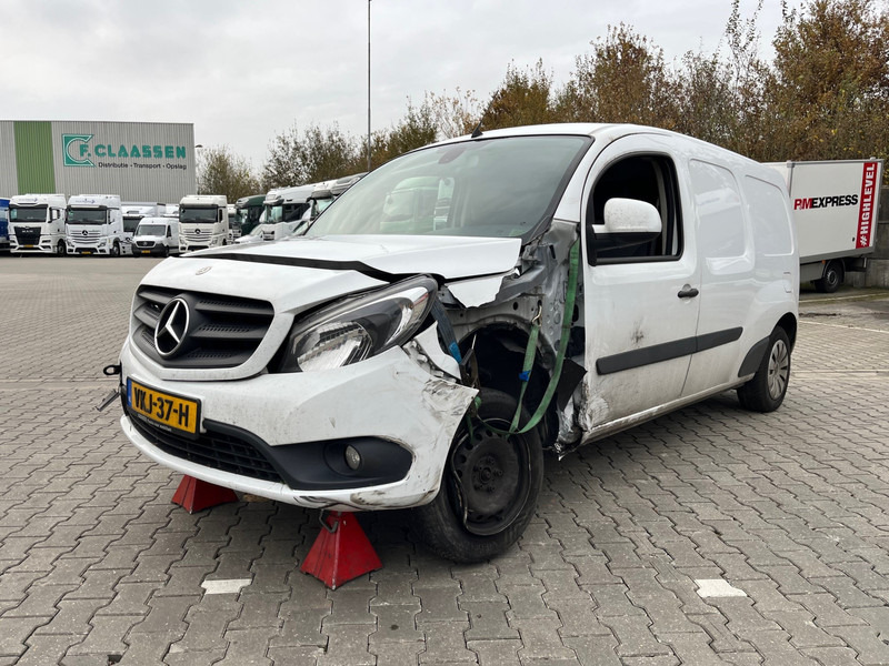 Mercedes-Benz Citan 109 CDI / Extra Lang / UNFALL / DAMAGE - Furgoneta pequeña: foto 3 Mercedes-Benz Citan 109 CDI / Extra Lang / UNFALL / DAMAGE - Furgoneta pequeña: foto 3