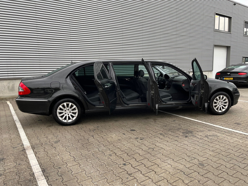 Mercedes-Benz E-Klasse / Limousine / 240 Avantgarde / 4-Matic / 8-pers / APK/TUV 09-2026 / - Sedan: foto 3 Mercedes-Benz E-Klasse / Limousine / 240 Avantgarde / 4-Matic / 8-pers / APK/TUV 09-2026 / - Sedan: foto 3