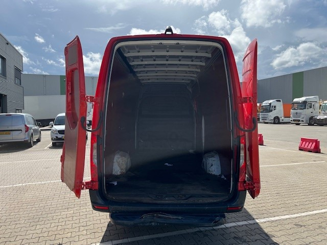Mercedes-Benz Sprinter 311 / 2.2 CDI / L3 H2 / Automatic / APK-TUV 02-26 - Furgoneta pequeña: foto 5 Mercedes-Benz Sprinter 311 / 2.2 CDI / L3 H2 / Automatic / APK-TUV 02-26 - Furgoneta pequeña: foto 5