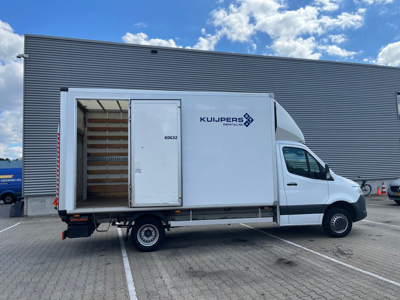 Mercedes-Benz Sprinter 515 1.9 CDI / Box 4.4 mtr / Laadklep / Zijdeur - Furgoneta caja cerrada: foto 3 Mercedes-Benz Sprinter 515 1.9 CDI / Box 4.4 mtr / Laadklep / Zijdeur - Furgoneta caja cerrada: foto 3
