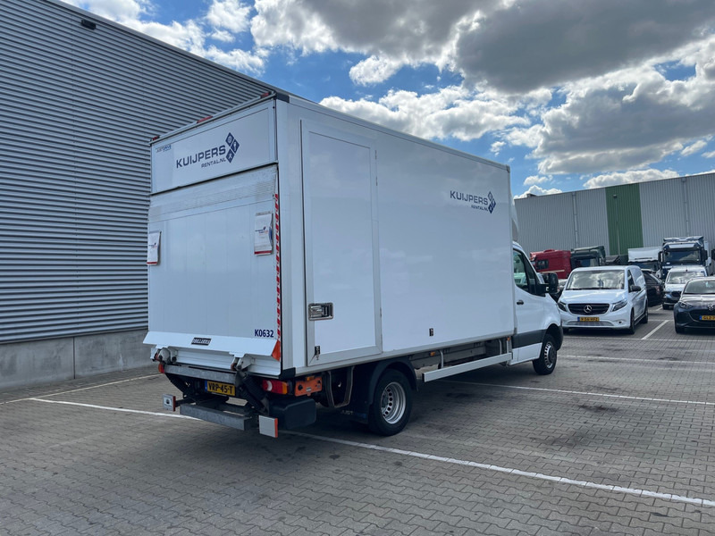 Mercedes-Benz Sprinter 515 1.9 CDI / Box 4.4 mtr / Laadklep / Zijdeur - Furgoneta caja cerrada: foto 4 Mercedes-Benz Sprinter 515 1.9 CDI / Box 4.4 mtr / Laadklep / Zijdeur - Furgoneta caja cerrada: foto 4