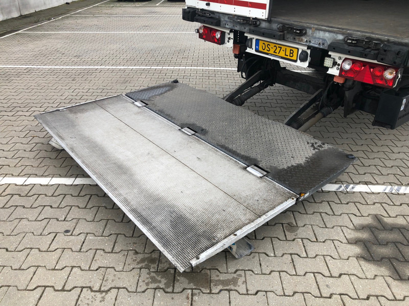 Schmitz Cargobull SCB S3B / Box Trailer / Loadlift 2000 kg / APK TUV 12-26 - Semirremolque caja cerrada: foto 5 Schmitz Cargobull SCB S3B / Box Trailer / Loadlift 2000 kg / APK TUV 12-26 - Semirremolque caja cerrada: foto 5