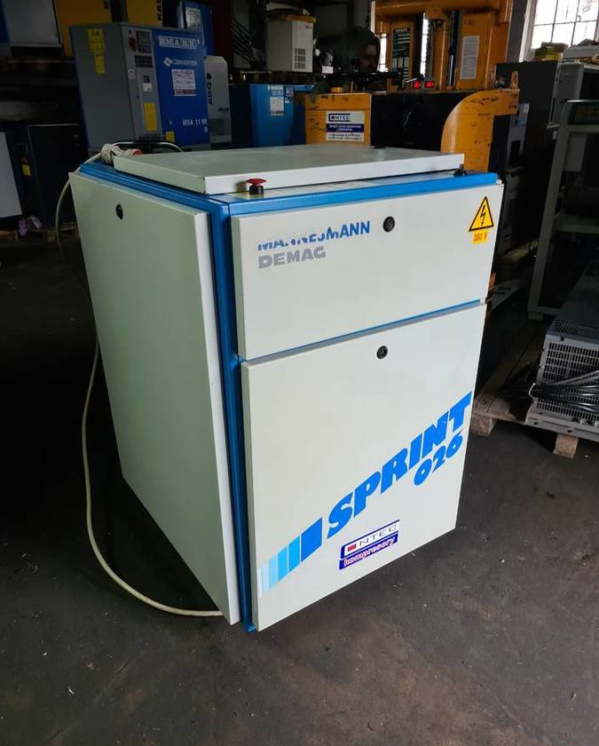 Kompresor śrubowy Demag Sprint 026, 15 kw - Compresor de aire: foto 3 Kompresor śrubowy Demag Sprint 026, 15 kw - Compresor de aire: foto 3