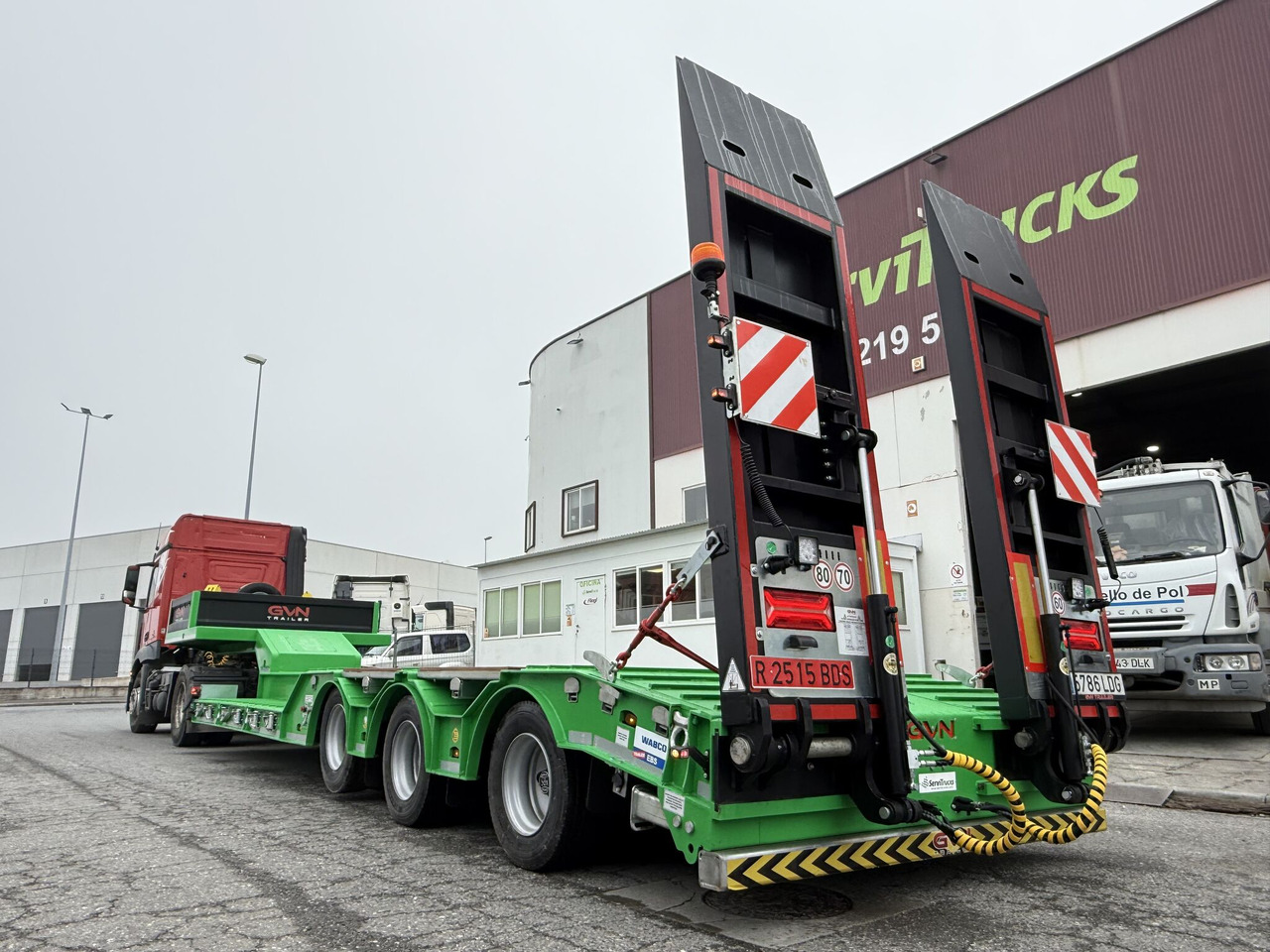 Semirremolque góndola rebajadas nuevo GVN Trailer 3 AXLE LOWBED WITH WHEEL RECESSES: foto 24 Semirremolque góndola rebajadas nuevo GVN Trailer 3 AXLE LOWBED WITH WHEEL RECESSES: foto 24