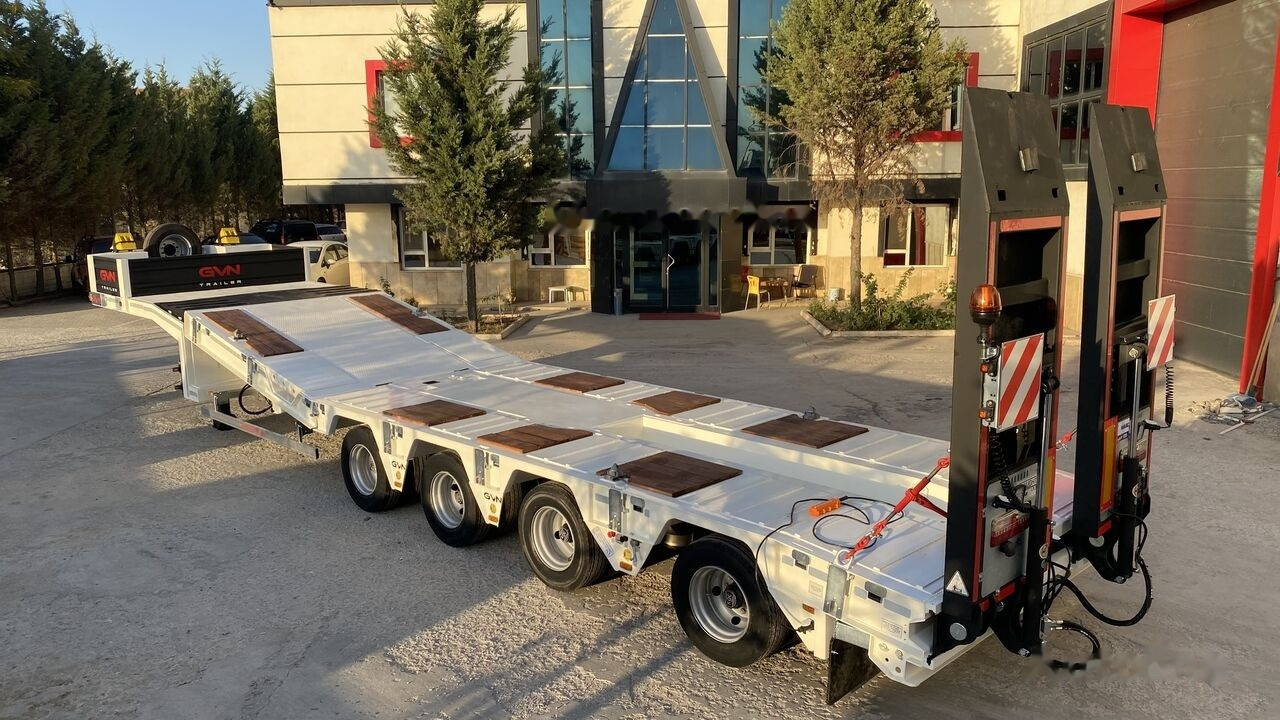 GVN Trailer 4 AXLE HYDRAULIC PLATFORM LOWBED - Semirremolque góndola rebajadas: foto 4 GVN Trailer 4 AXLE HYDRAULIC PLATFORM LOWBED - Semirremolque góndola rebajadas: foto 4